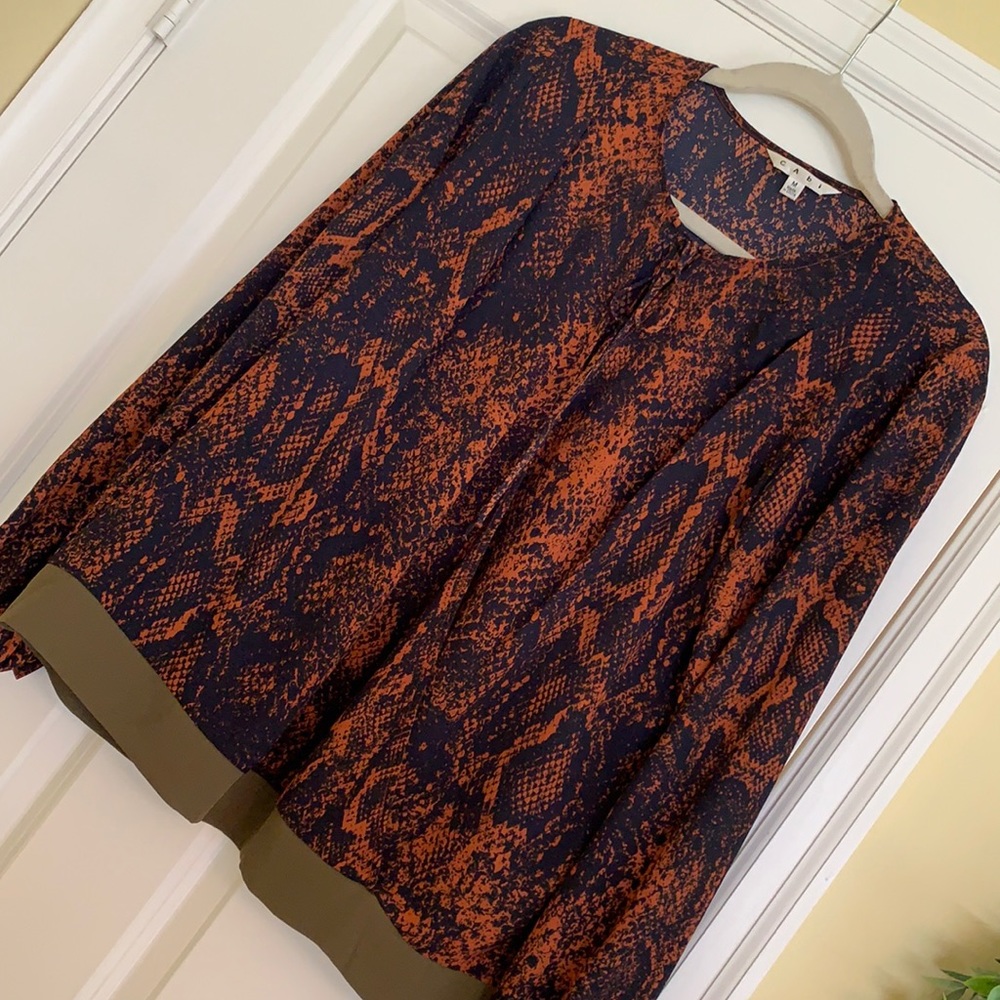 Cabi Border Wrap Snakeskin navy and rust blouse